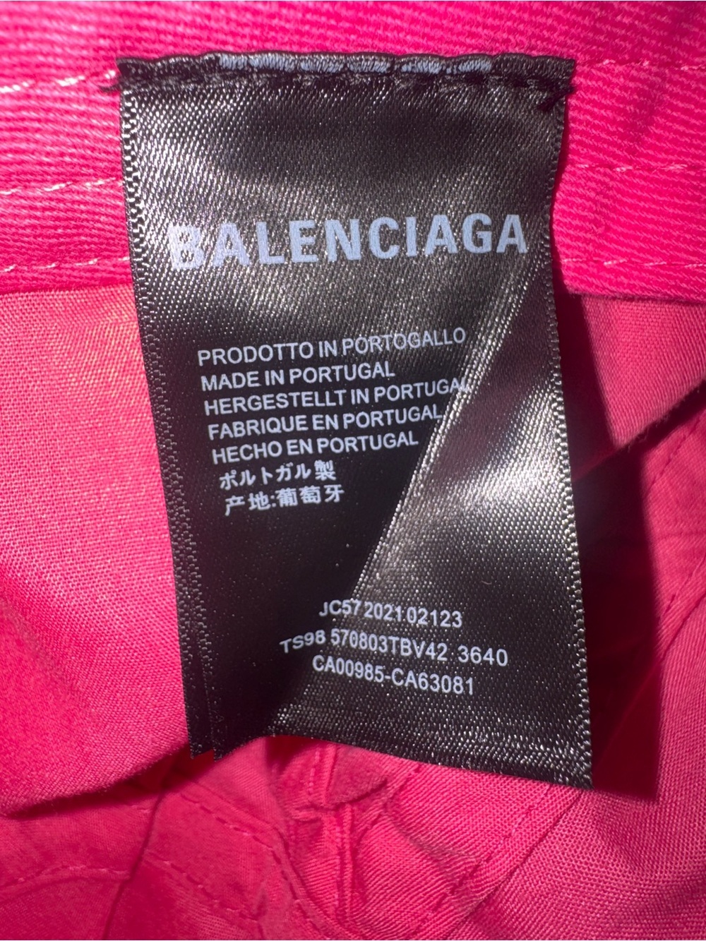 Balenciaga Hot Pink Cap with White Embroidered Logo - Picture 8 of 13